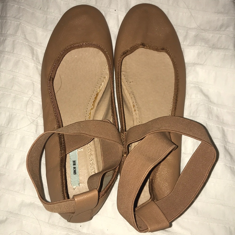 Tan ballet style flats size 7